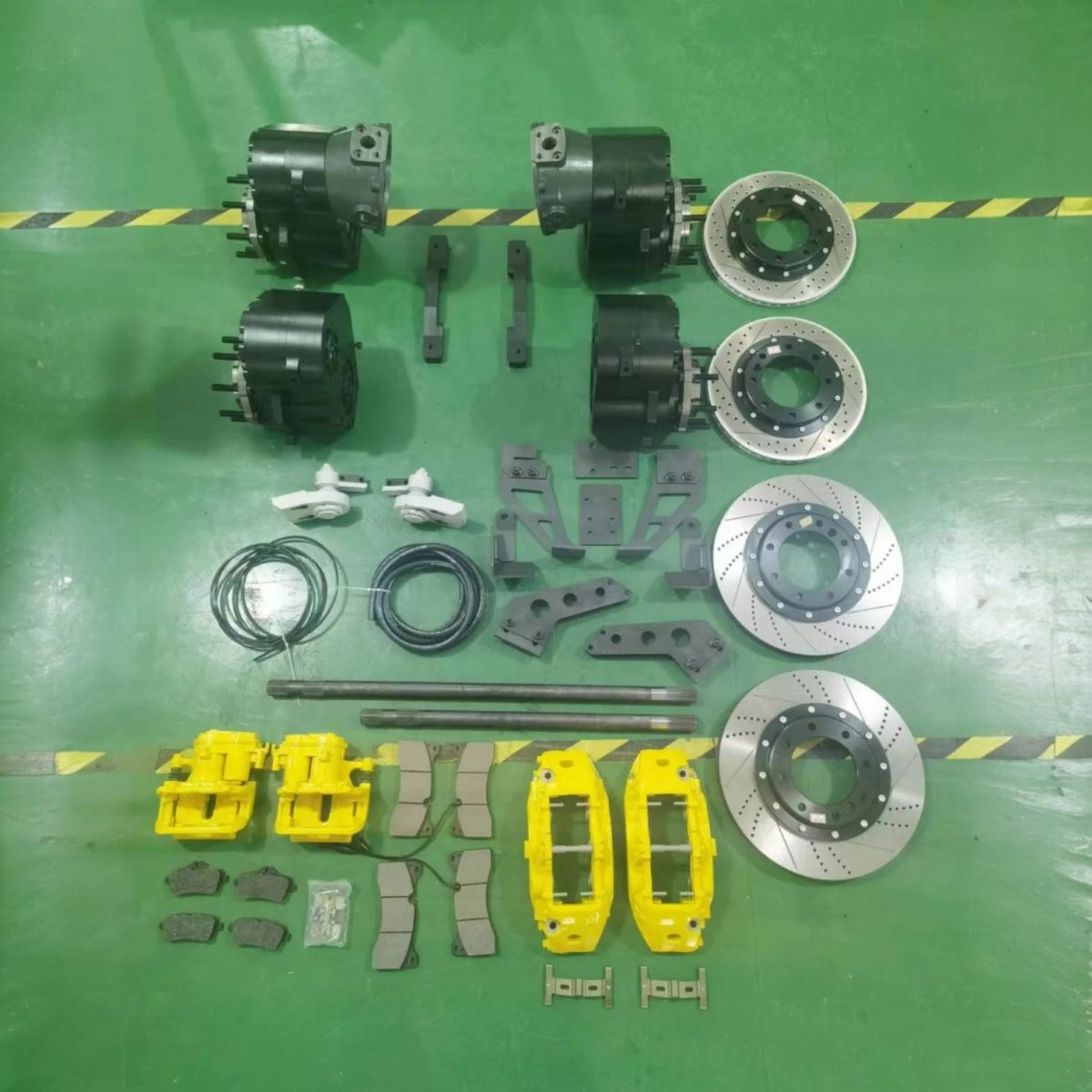 Portal Axles Standard Edition for Mercedes-Benz G-Class W463 6×6 – Full Set (6 pcs) Standard edition portal axles set for Mercedes-Benz G-Class W463 6×6