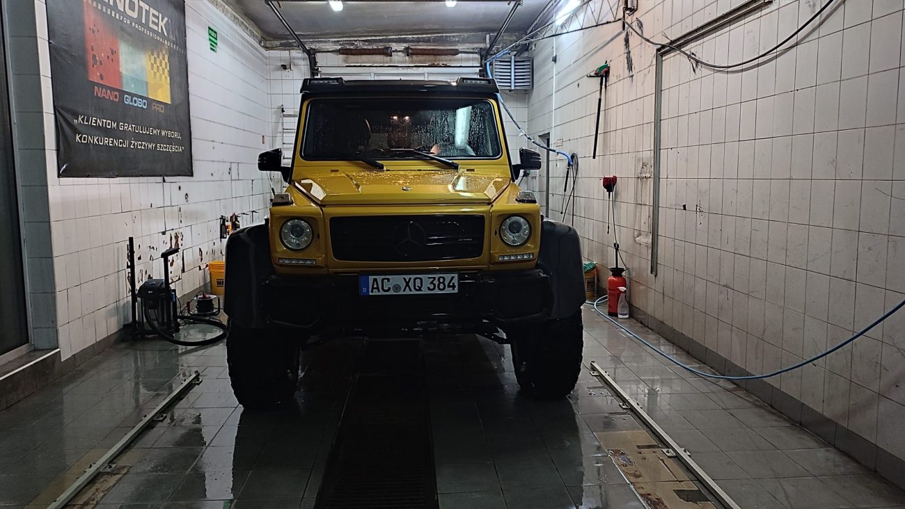 mercedes benz W463 G63 6x6 yellow (41)