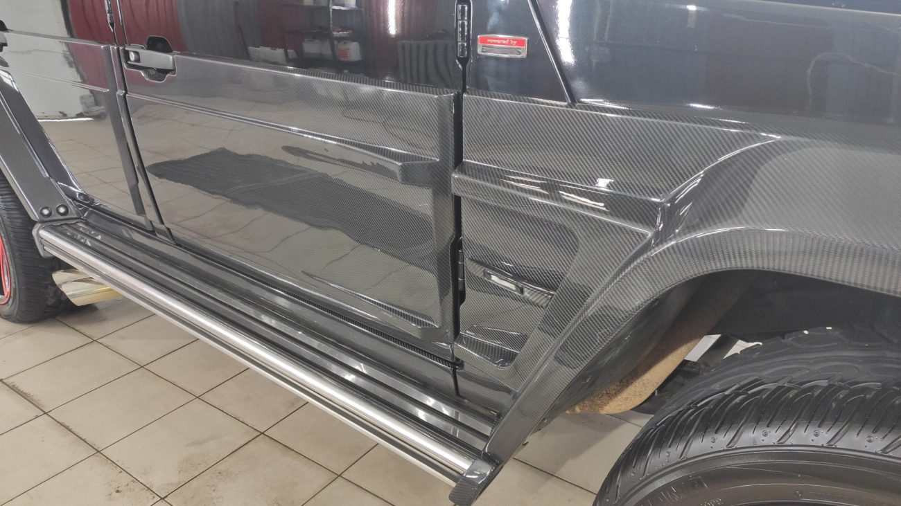 Mercedes benz W463 with Carbon Widestar kit (3)