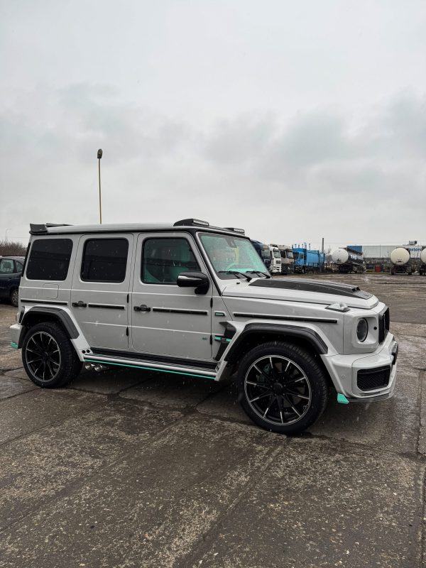 W463A white with Tiffany blue interior (21)