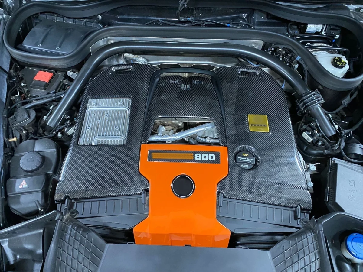 AMG-style carbon engine cover orange detail Mercedes W464