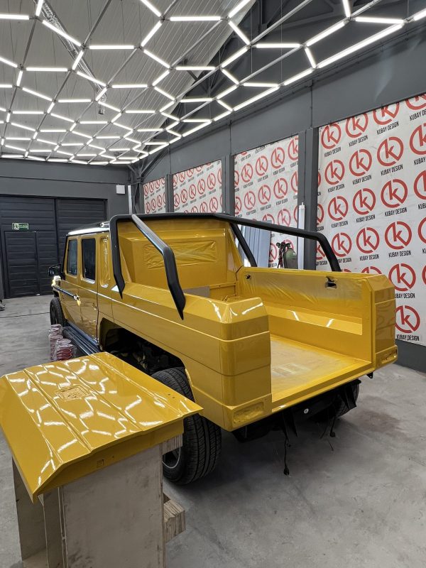 mercedes benz W463 G63 6x6 yellow (1)