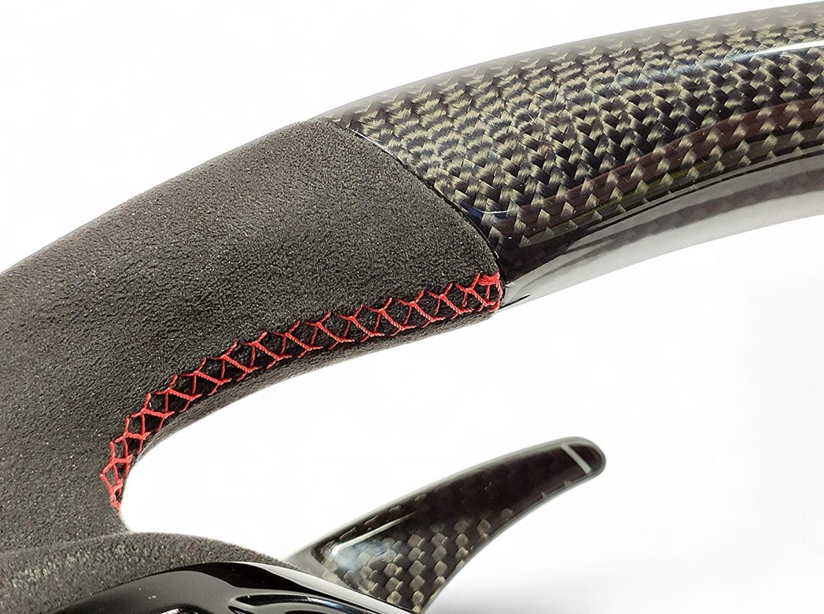 Mercedes G-Class W463 custom carbon steering wheel with Alcantara and piano black details – Kubay Design.