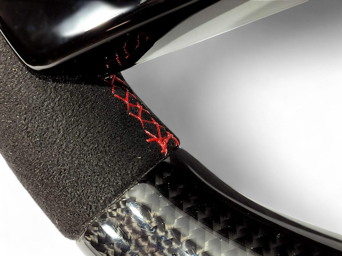 Flat-top and flat-bottom carbon fiber steering wheel for Mercedes-Benz GL X166 / ML W166 – sporty interior mod.