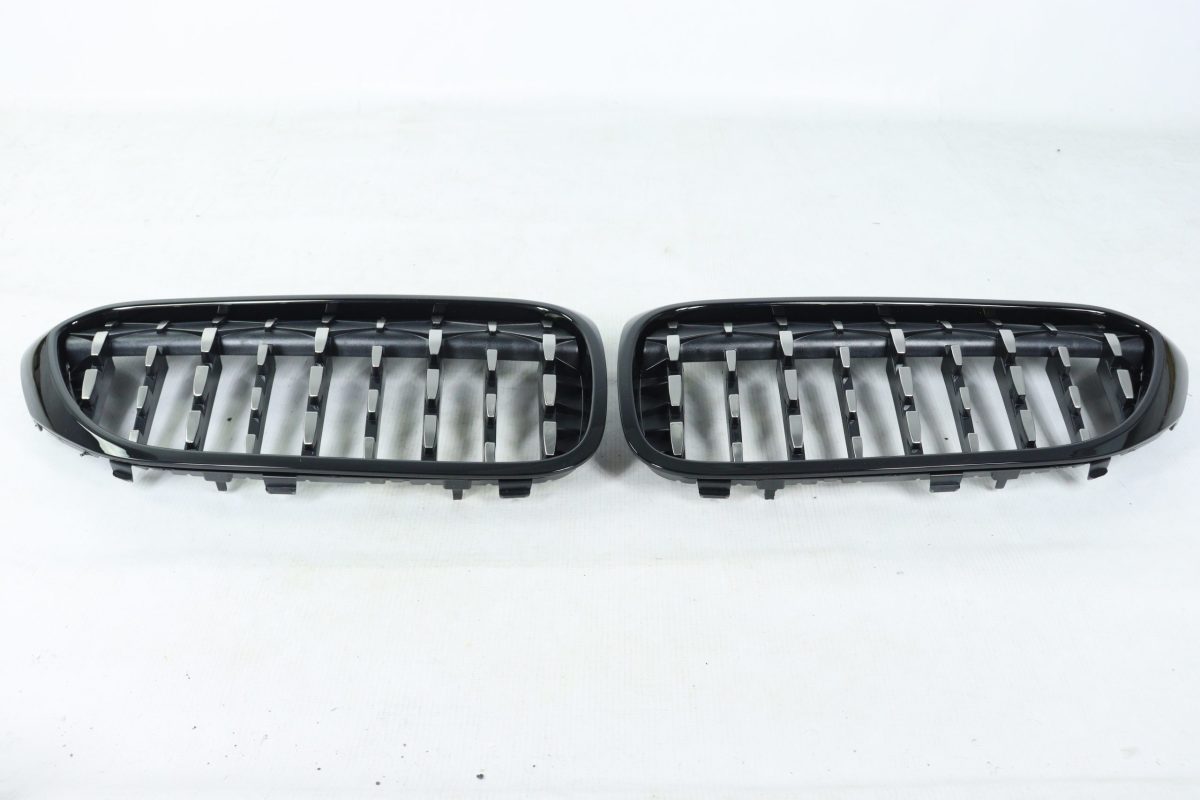 BMW 5 Series G30 diamond kidney grilles