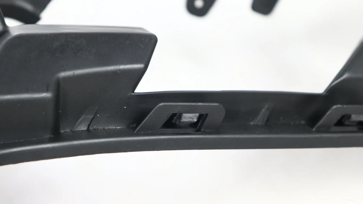 Mercedes E-Class W212 left bumper mounting support