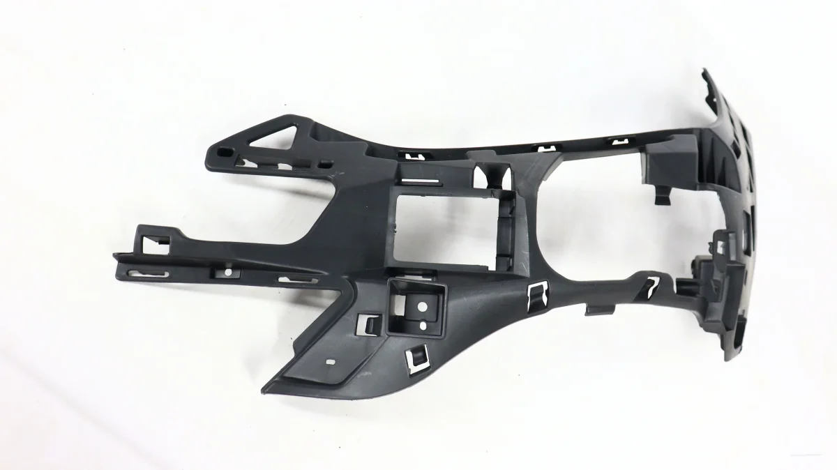Front bumper bracket left side replacement for Mercedes W212