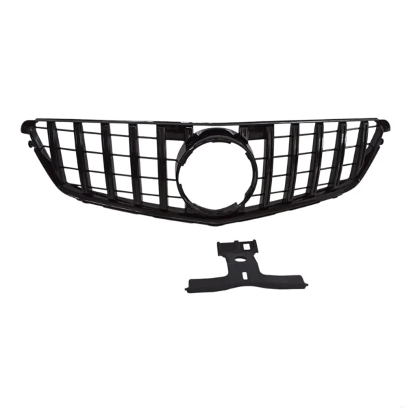 GT black grille for Mercedes W204 – front view