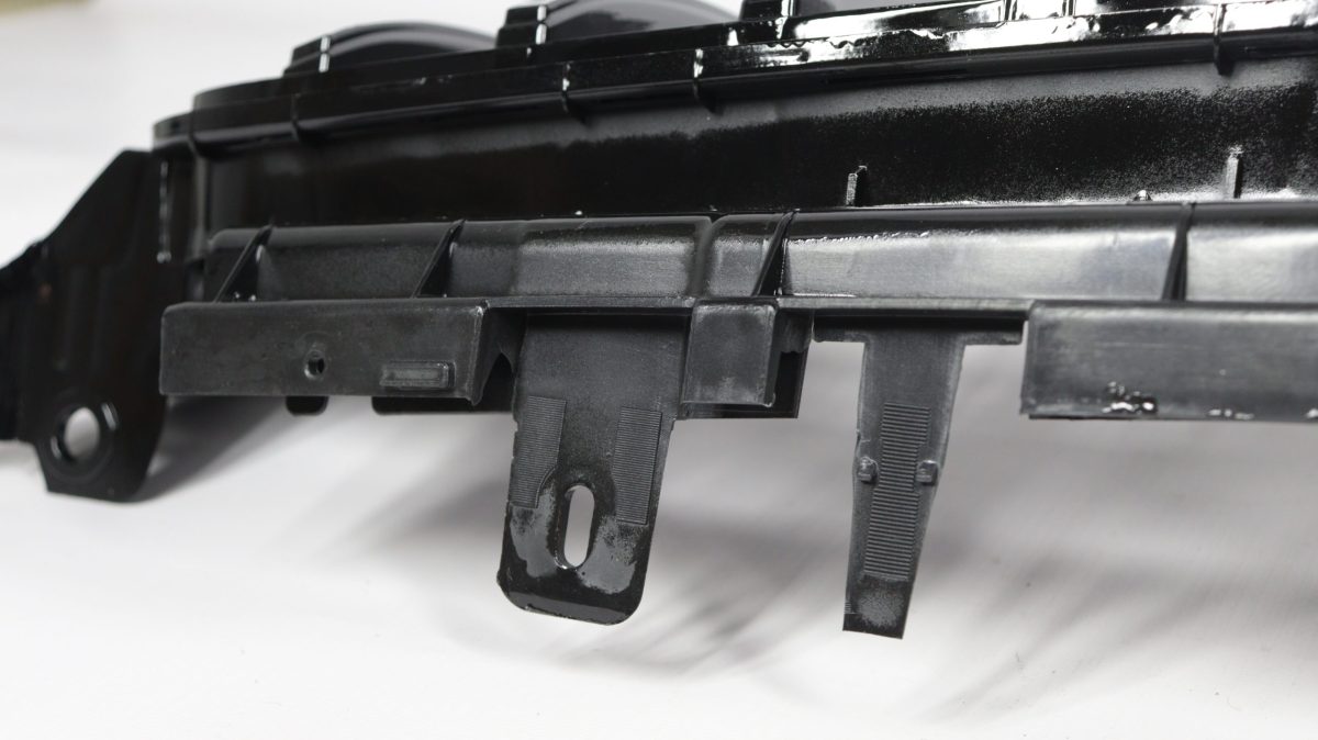 Mercedes E-Class GT grille detail