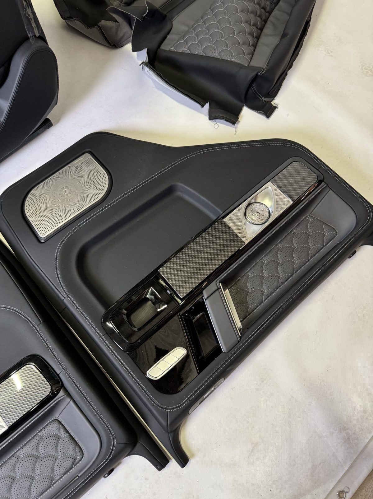 Mercedes G Class W463 Center Console Upgrade
