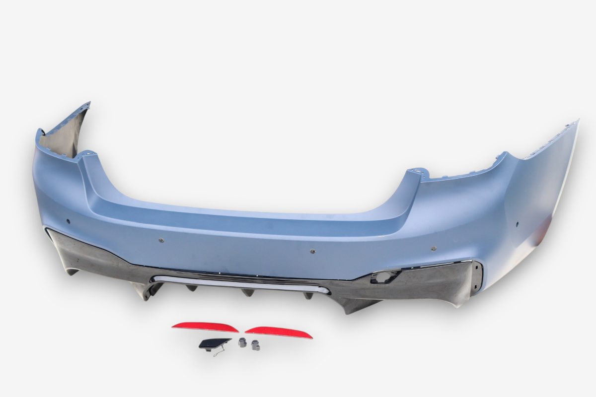 BMW G30 pre-LCI rear bumper M5 design