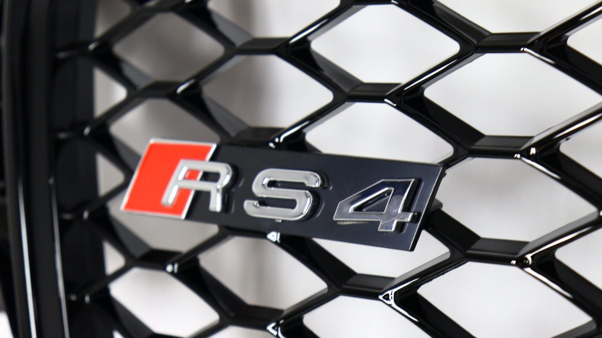 Audi A4 black radiator grille upgrade
