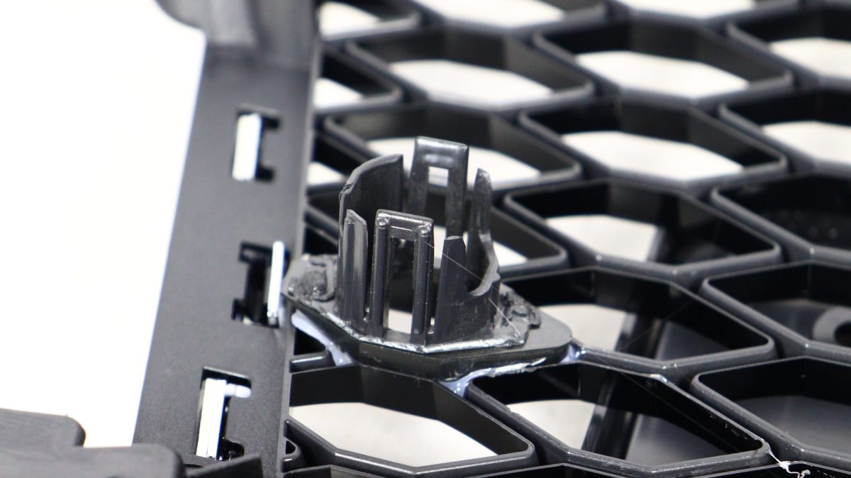 RS4 style chrome front grille Audi A4