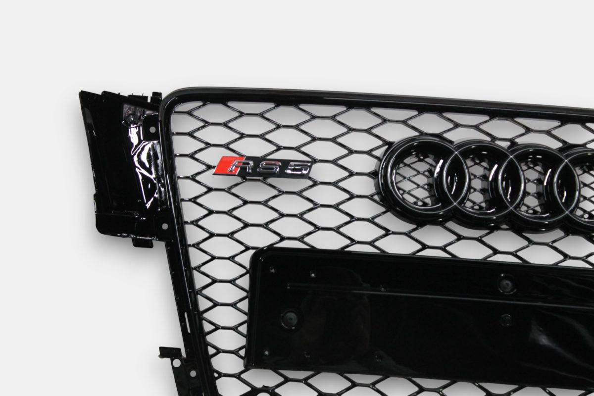 RS5 style black front grille Audi A5