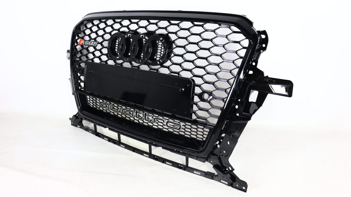 Audi Q5 RS-style black grille