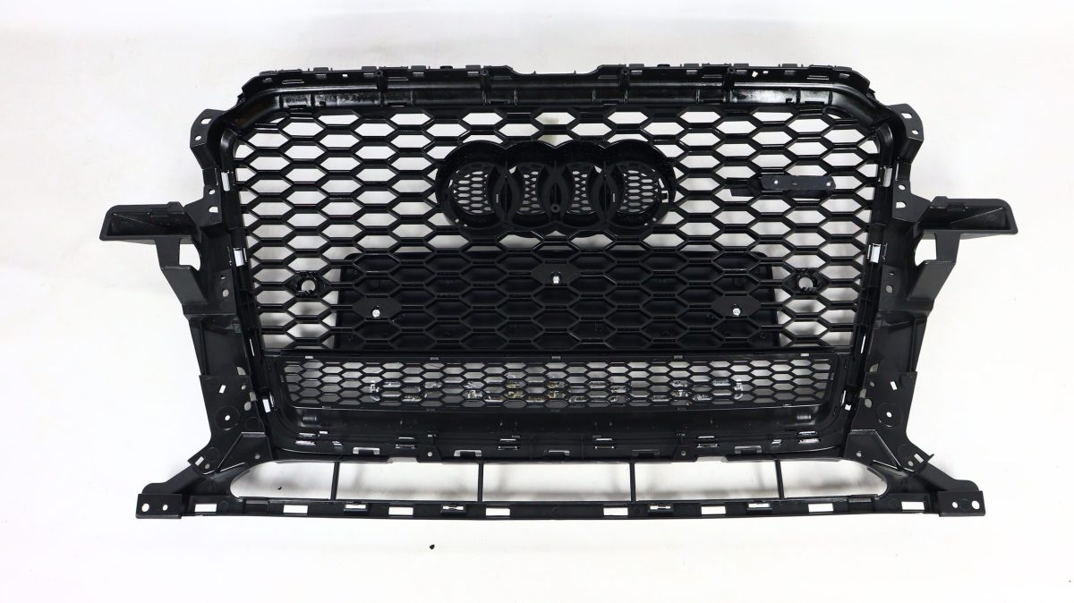 Audi Q5 RS-style honeycomb grille