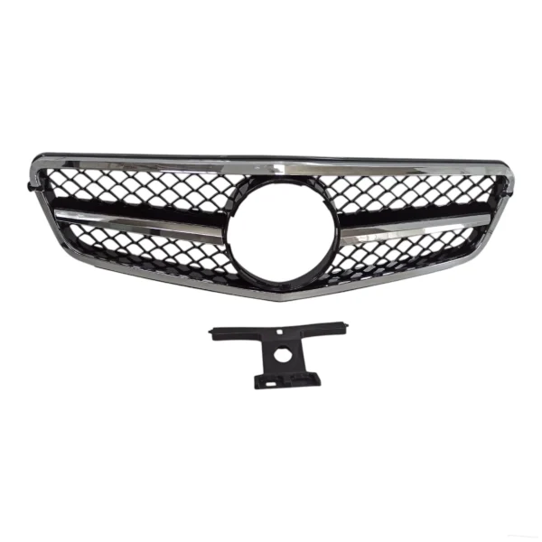 SL chrome black grille for Mercedes W204 – front view