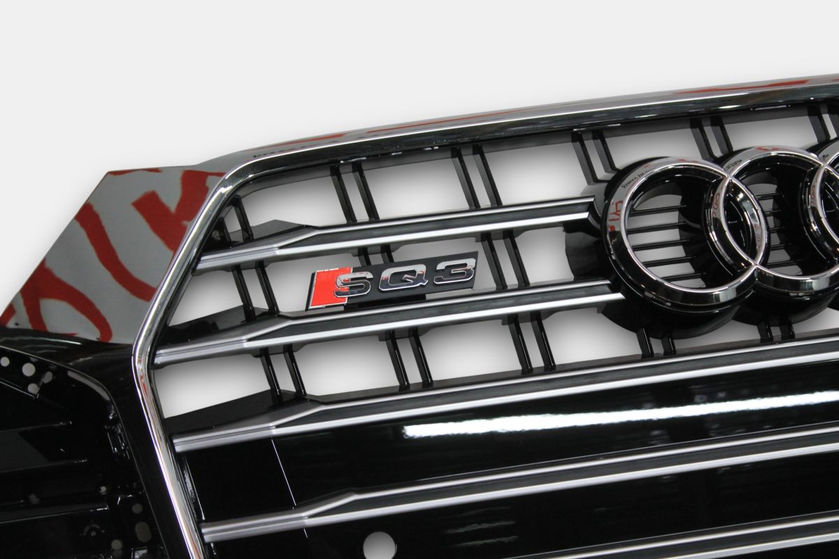 Audi Q3 chrome front radiator grille