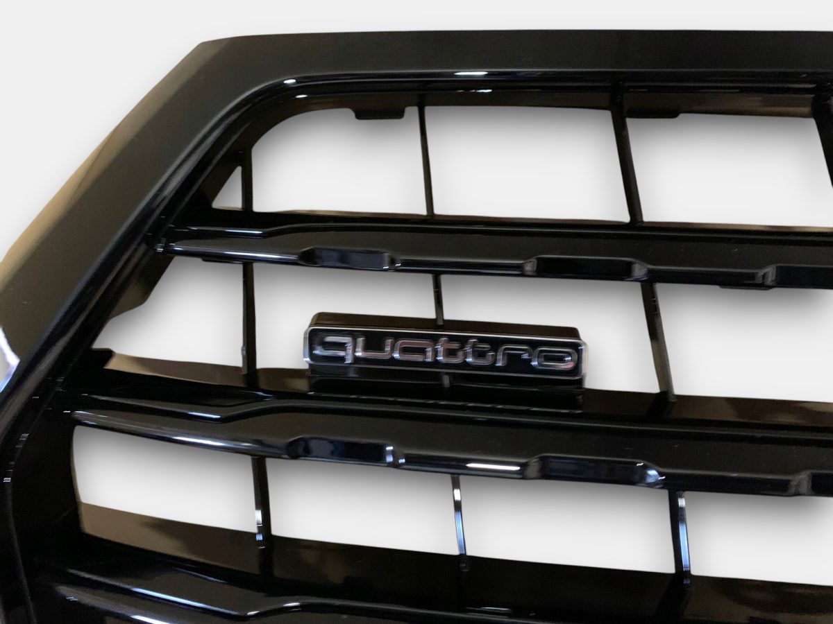 Kubay Design SQ7 gloss black radiator grille