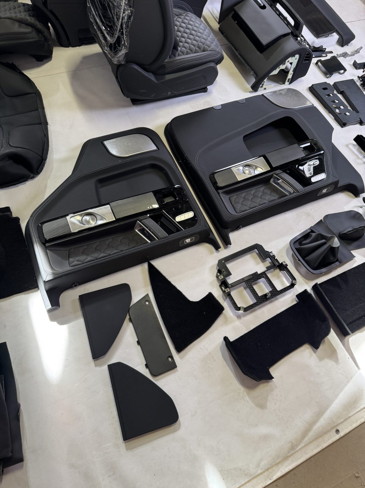 Mercedes G Class W463 W463A Center Console Upgrade