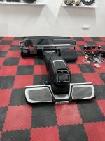 Executive footrest with storage and umbrella holder for Mercedes V-Class W447