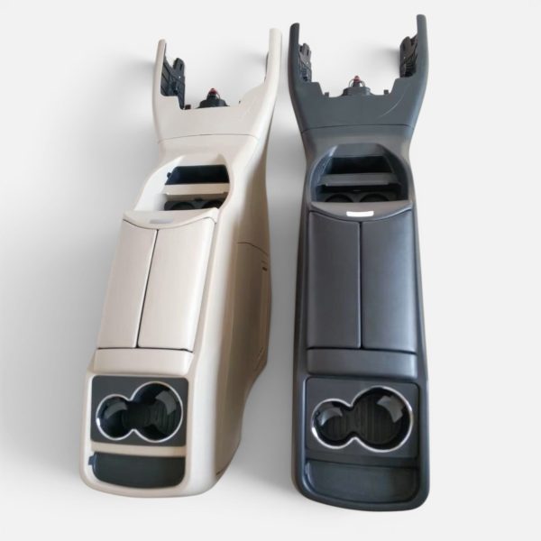 Mercedes V-Class W447 center console features