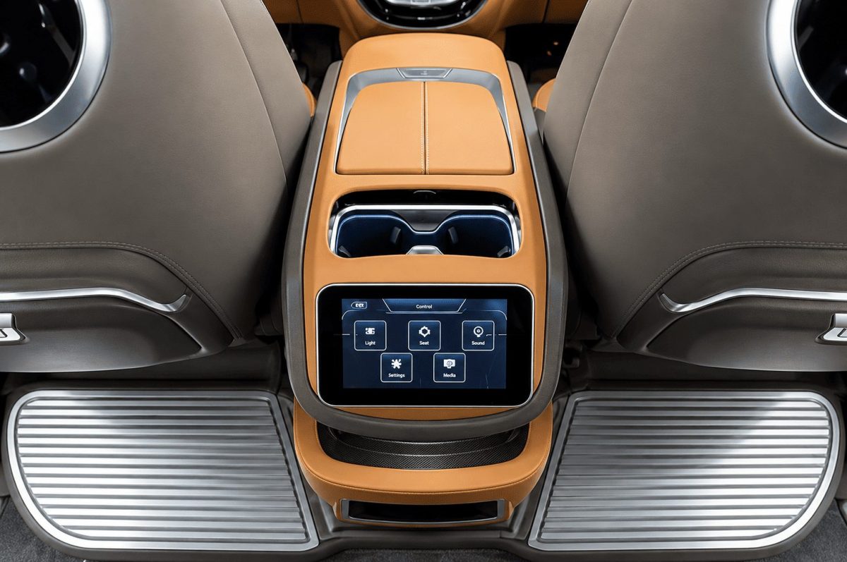 W447 center console upgrade with smart screen for Mercedes-Benz V-Class, Vito, and Viano