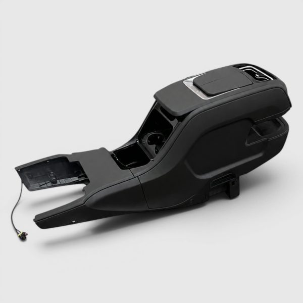 Smart touch screen controller integrated on Mercedes V-Class W447 interior center console