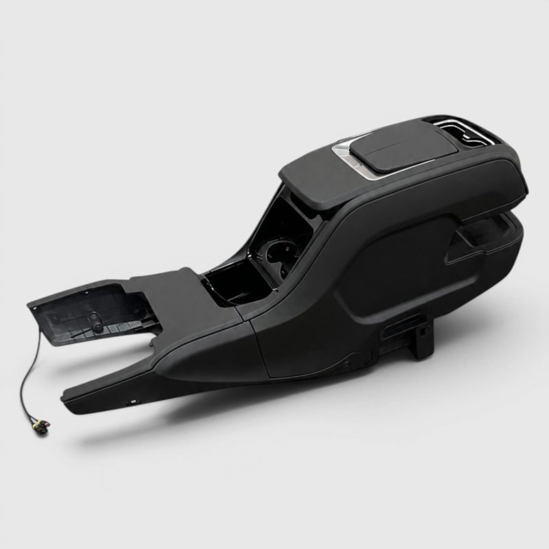 Smart touch screen controller integrated on Mercedes V-Class W447 interior center console