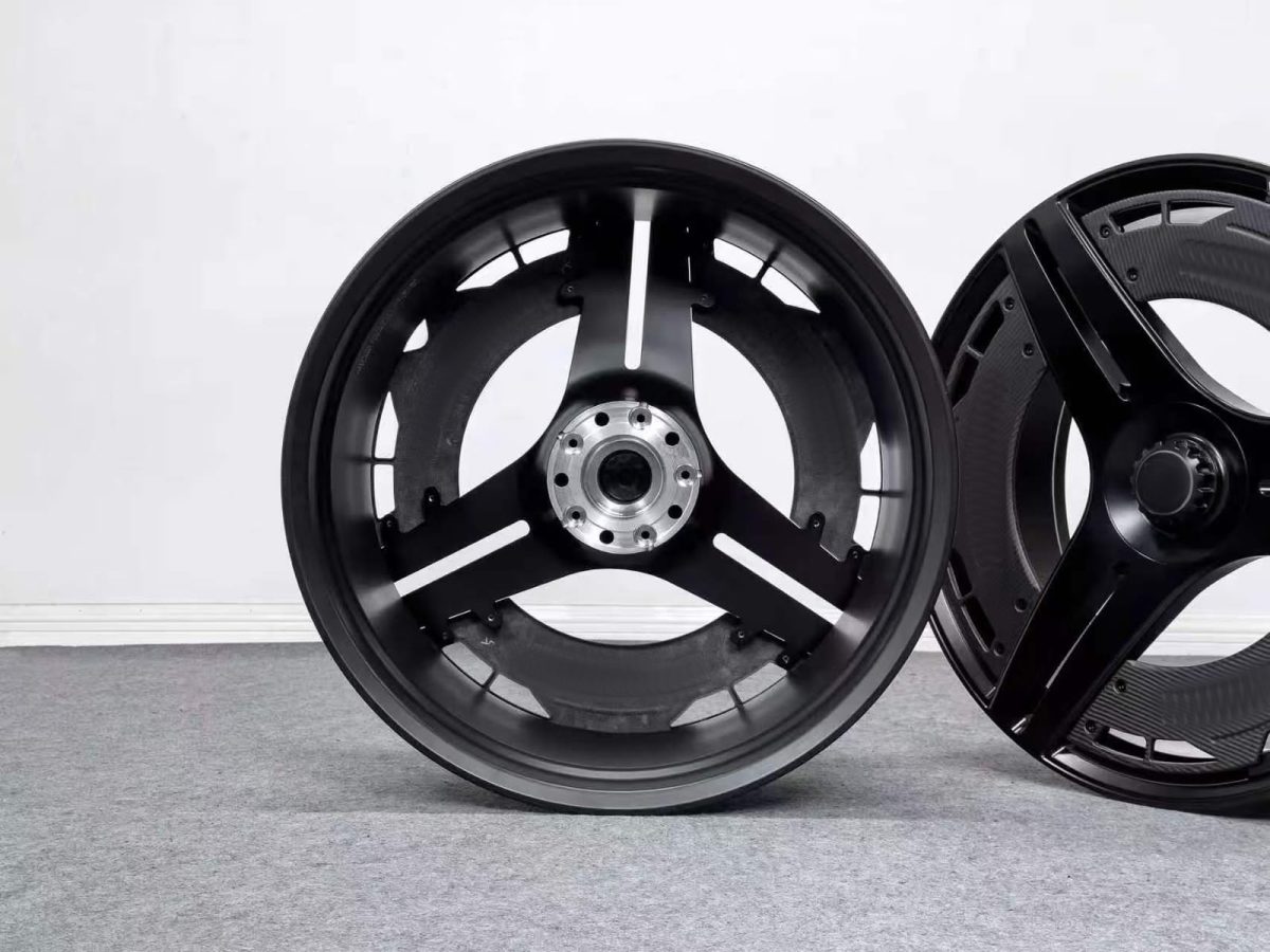 Detail of a Rocket Style wheel rim for G-Class W465