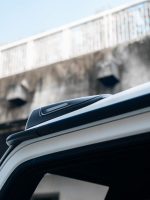 Aerodynamic carbon fiber roof light pod with high-output LED spots for G-Class W465
