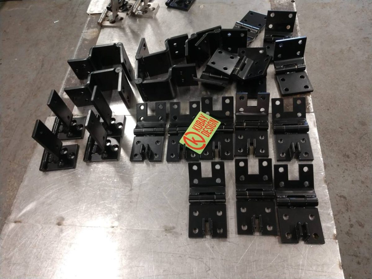 Black steel door hinges for Mercedes G-Wagon W463